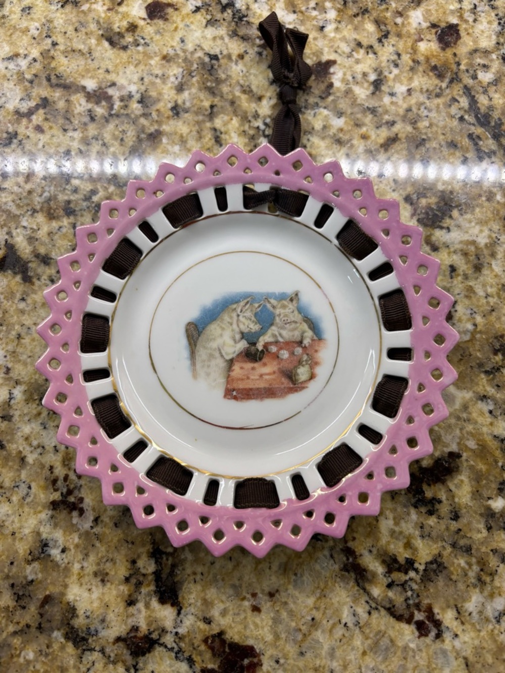 German lattice decorative saucer